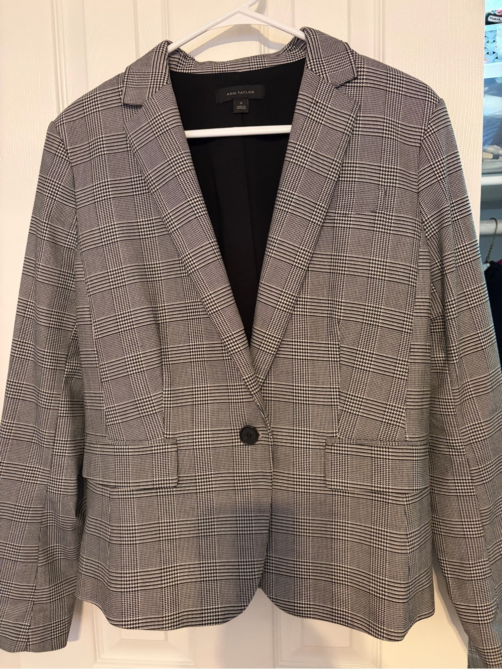Ann Taylor Gray Glen Plaid Single-Button Blazer
